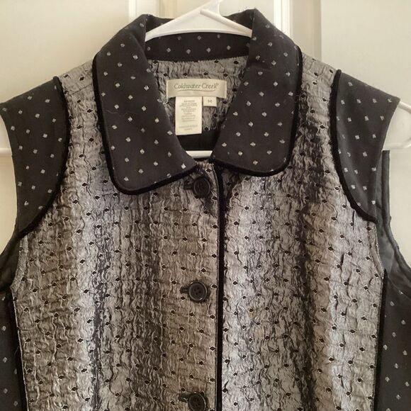 EUC Coldwater Creek Brand Women’s Size Medium Black Vest - Picture 7 of 8